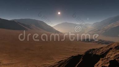 火星上的日落。 火星山脉，从山谷俯瞰